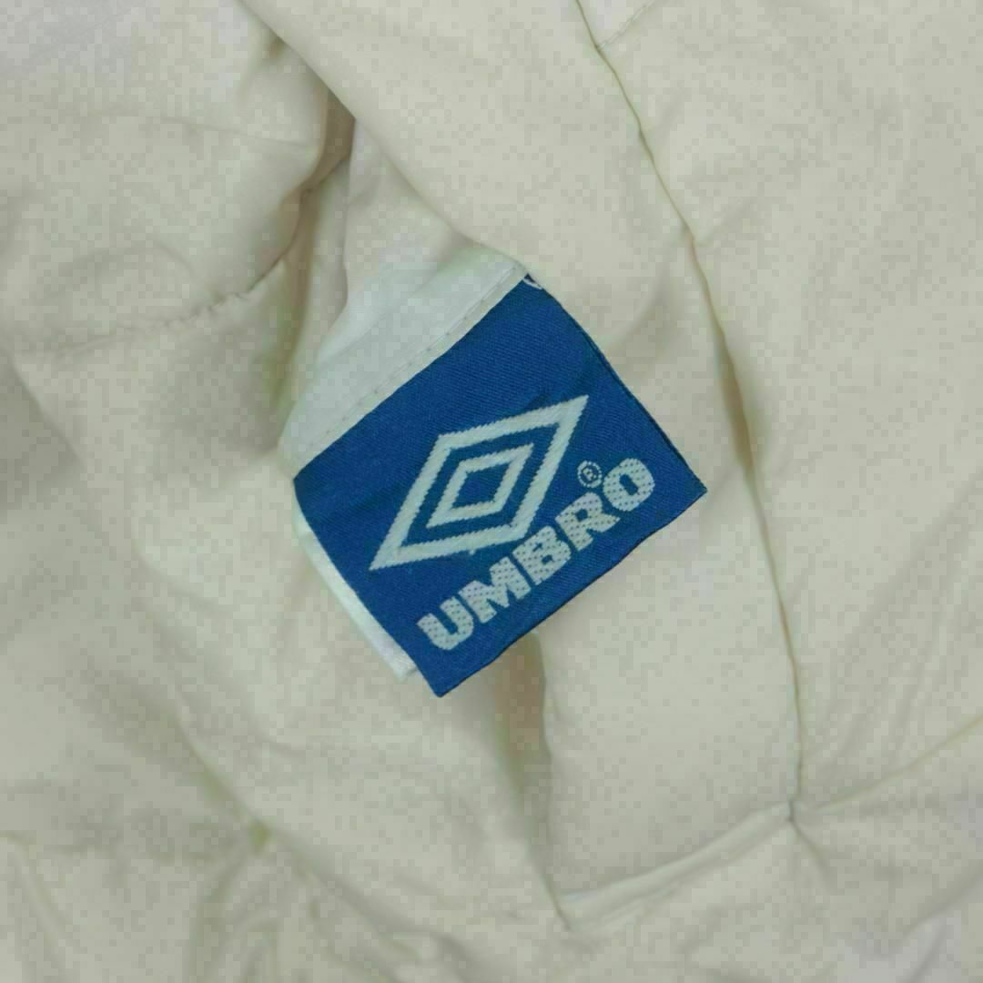 UMBRO(アンブロ)の【希少】アンブロ ナイロンジャケット 中綿 リバーシブル ネイビー 刺繍ロゴ メンズのジャケット/アウター(ナイロンジャケット)の商品写真