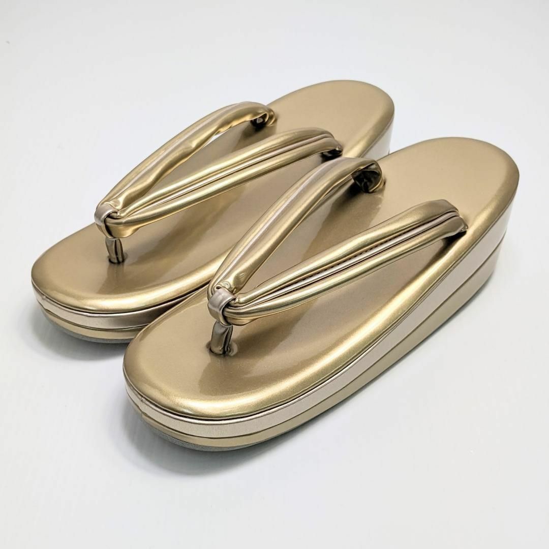 和装 草履 バッグ セット エナメル 幅広 フリーサイズ ゴールド k24 レディースの水着/浴衣(着物)の商品写真