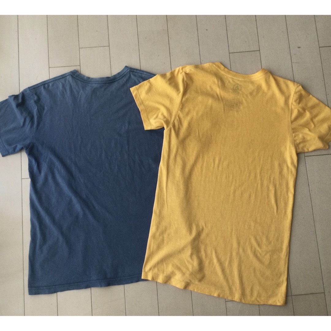 volcom(ボルコム)のVolcom ボルコム　半袖Tシャツ　２枚セット　メンズS キッズXL  メンズのトップス(Tシャツ/カットソー(半袖/袖なし))の商品写真