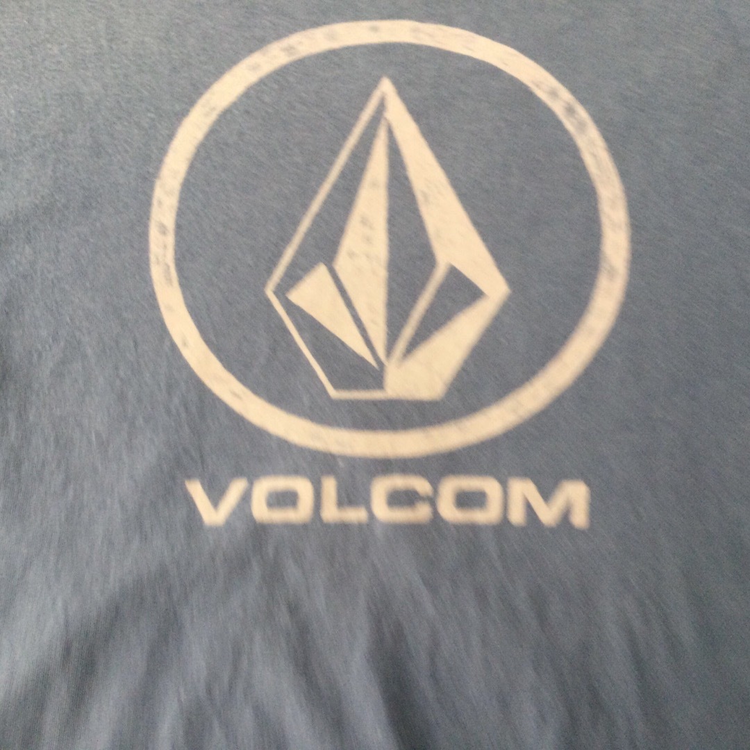 volcom(ボルコム)のVolcom ボルコム　半袖Tシャツ　２枚セット　メンズS キッズXL  メンズのトップス(Tシャツ/カットソー(半袖/袖なし))の商品写真