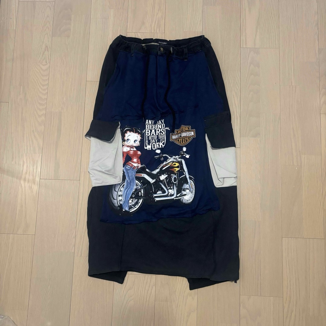 Remake Betty boop  long skirt リメイク 再構築 レディースのスカート(ロングスカート)の商品写真