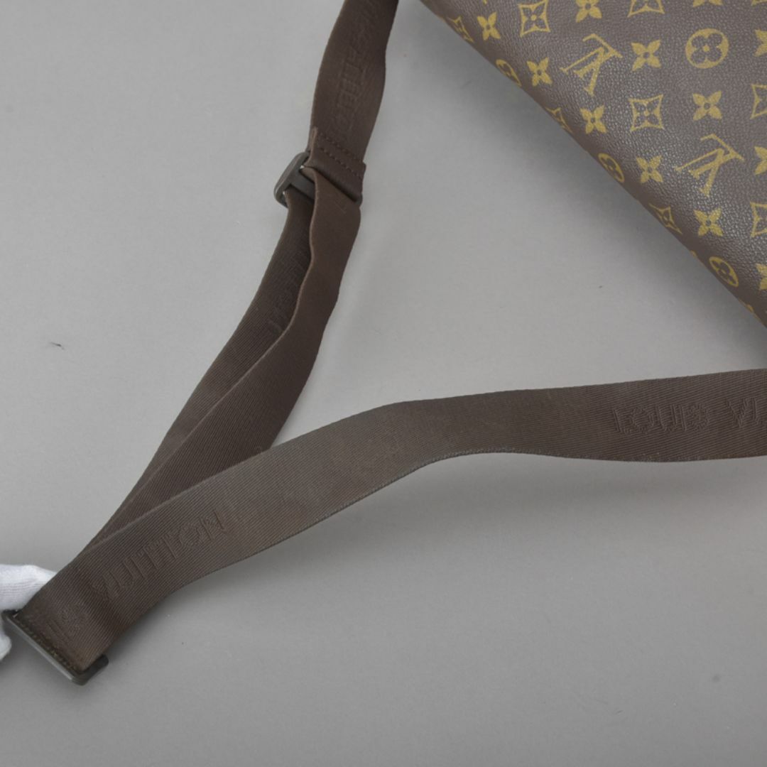 LOUIS VUITTON(ルイヴィトン)のルイヴィトン◇アベス ショルダーバッグ メッセンジャーバッグ モノグラム レザー メンズのバッグ(メッセンジャーバッグ)の商品写真