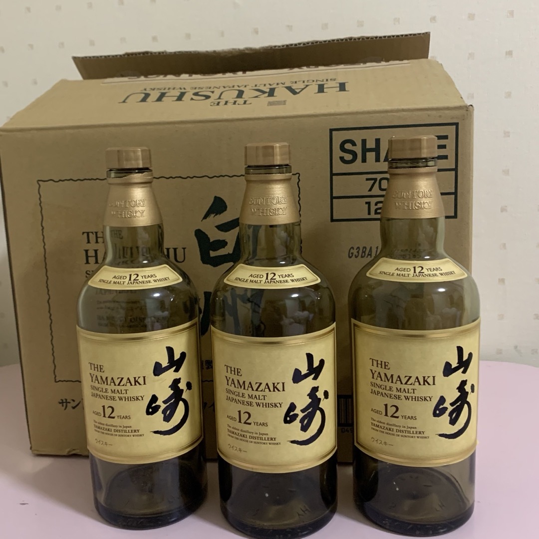 サントリー白州蒸溜所ラベルの瓶6本　白州の瓶3本　山崎12年の瓶3本 食品/飲料/酒の酒(ウイスキー)の商品写真