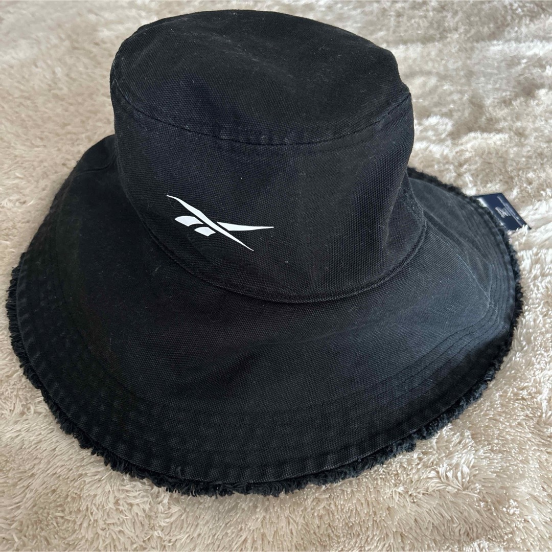 Reebok(リーボック)の新品タグ付き　リーボック　ハット　帽子　日よけ　メンズ　レディース　ハット　帽子 レディースの帽子(ハット)の商品写真