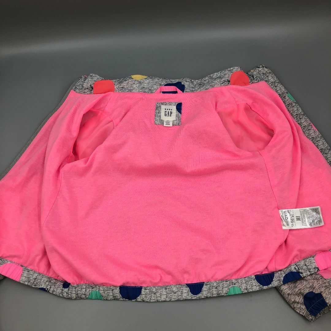 babyGAP(ベビーギャップ)のbabyGAP　ウインドブレーカー　95cm キッズ/ベビー/マタニティのキッズ服女の子用(90cm~)(ジャケット/上着)の商品写真