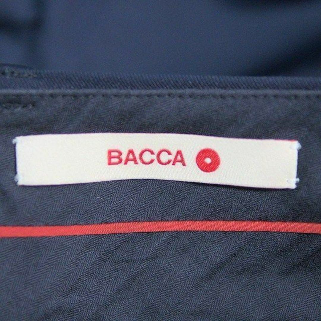 BACCA(バッカ)の美品 バッカ BACCA テーパード パンツ クロップド S ダークネイビー レディースのパンツ(クロップドパンツ)の商品写真