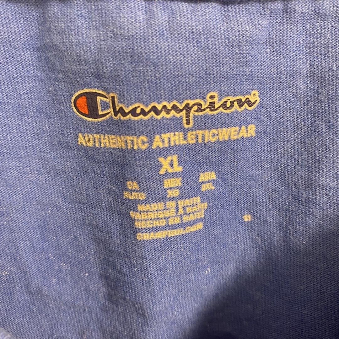 Champion(チャンピオン)の90s 古着 チャンピオン Tシャツ 刺繍ロゴ ゆるダボ バスケ XL メンズのトップス(Tシャツ/カットソー(半袖/袖なし))の商品写真