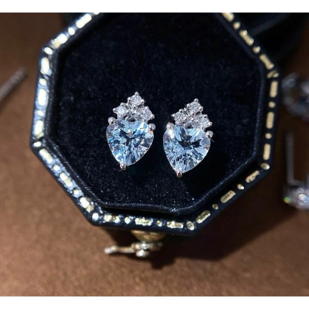 ▼天然ダイヤモンド付きアクアマリンピアスk18 レディースのアクセサリー(ピアス)の商品写真