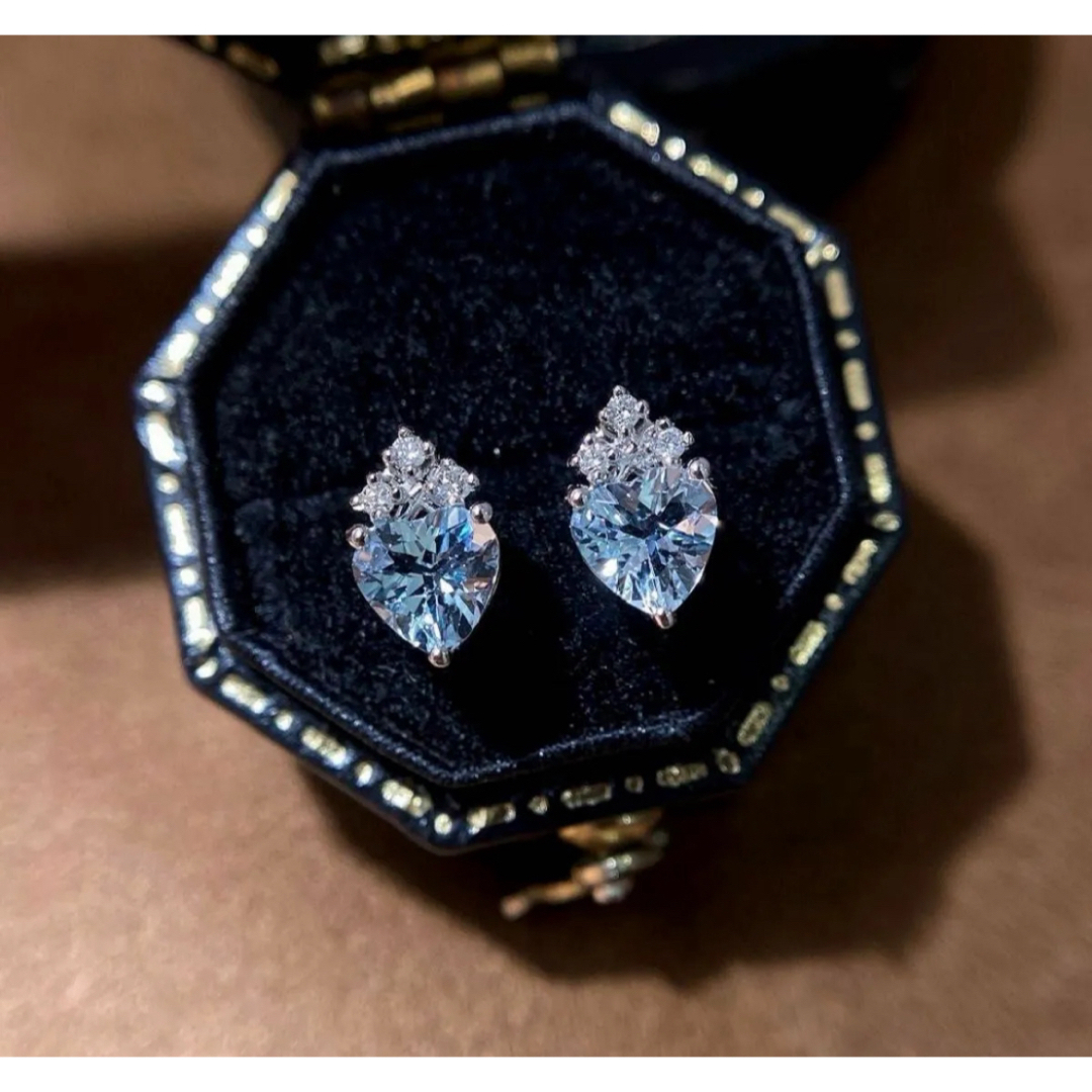 ▼天然ダイヤモンド付きアクアマリンピアスk18 レディースのアクセサリー(ピアス)の商品写真