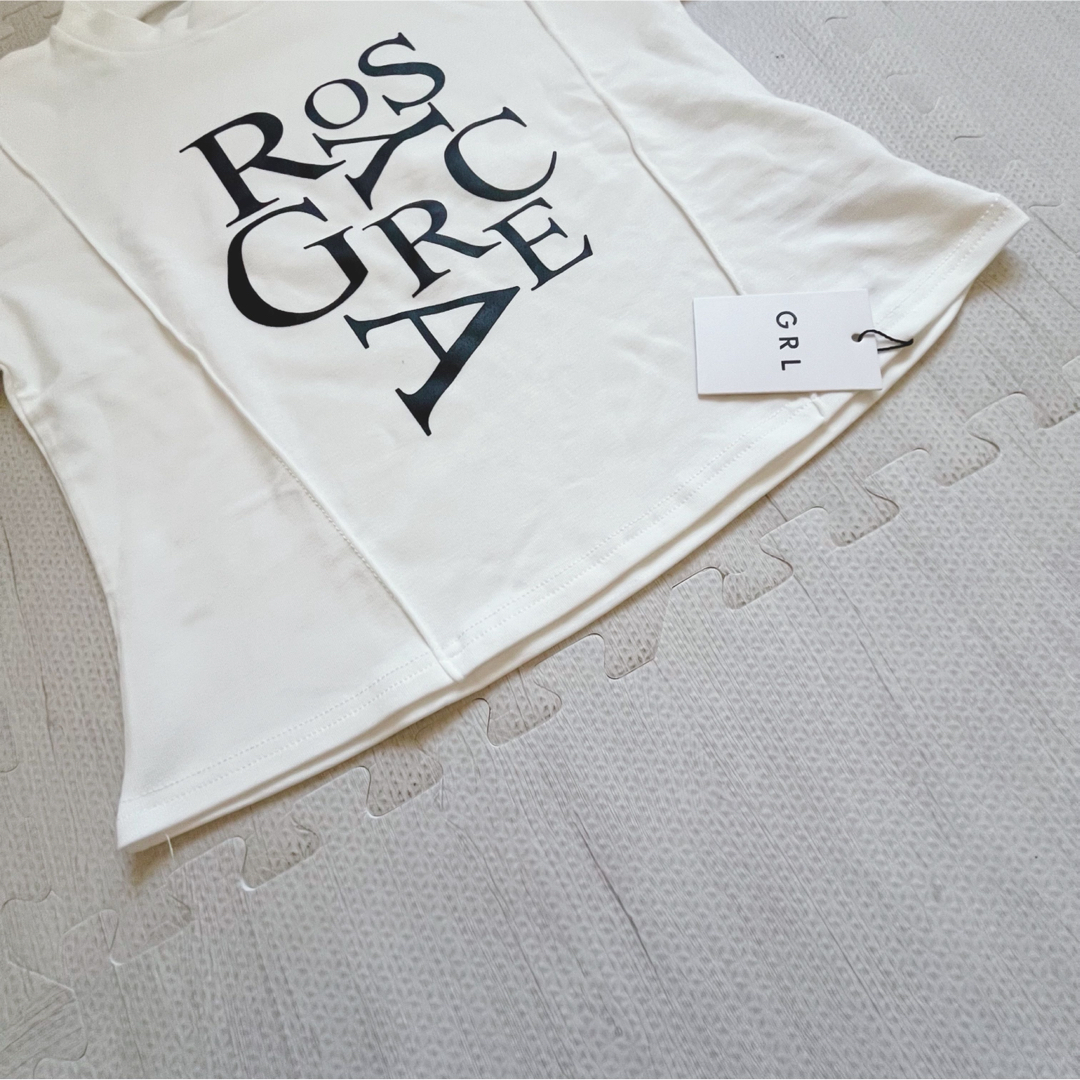 GRL(グレイル)のGRL ショート丈　Tシャツ　ホワイト　フリーサイズ　新品未使用　タグ付き レディースのトップス(Tシャツ(半袖/袖なし))の商品写真