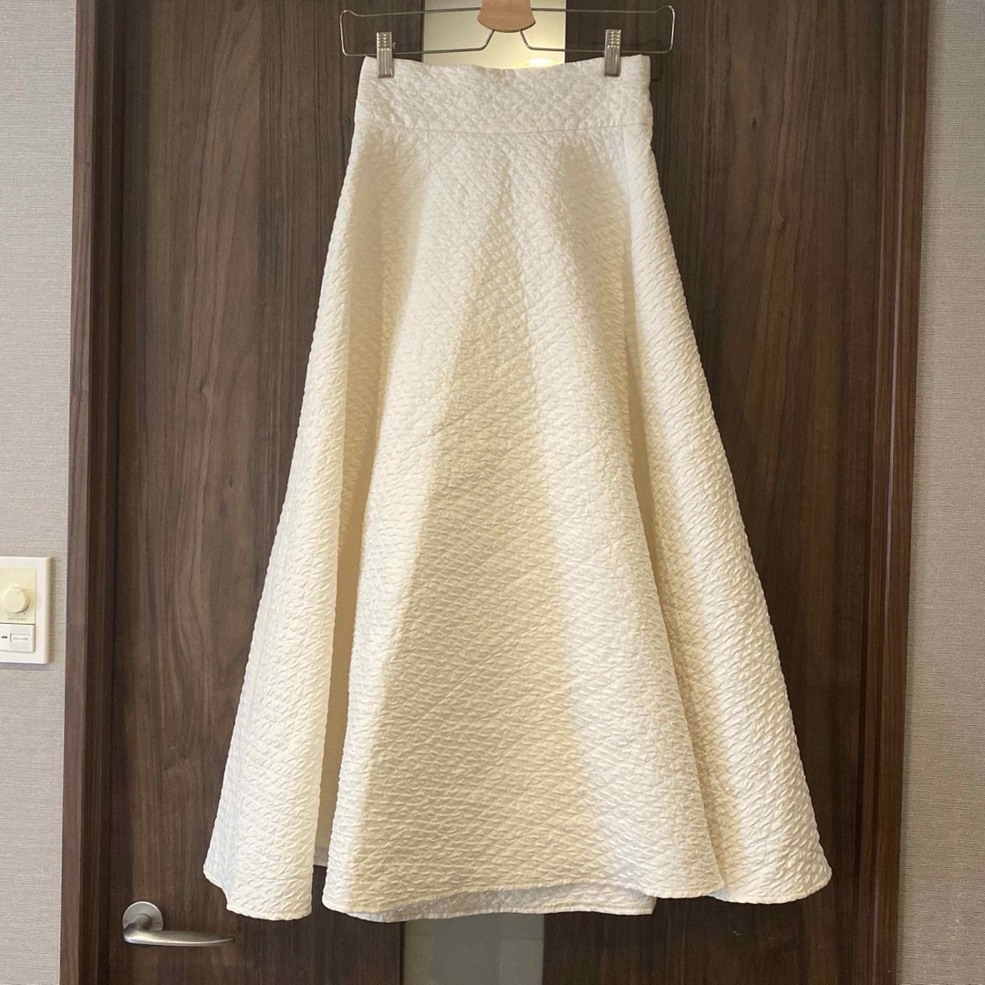 ur's(ユアーズ)のユアーズ ur's キルティングワイドベルトフレアスカ-ト （オフホワイト） レディースのスカート(ロングスカート)の商品写真