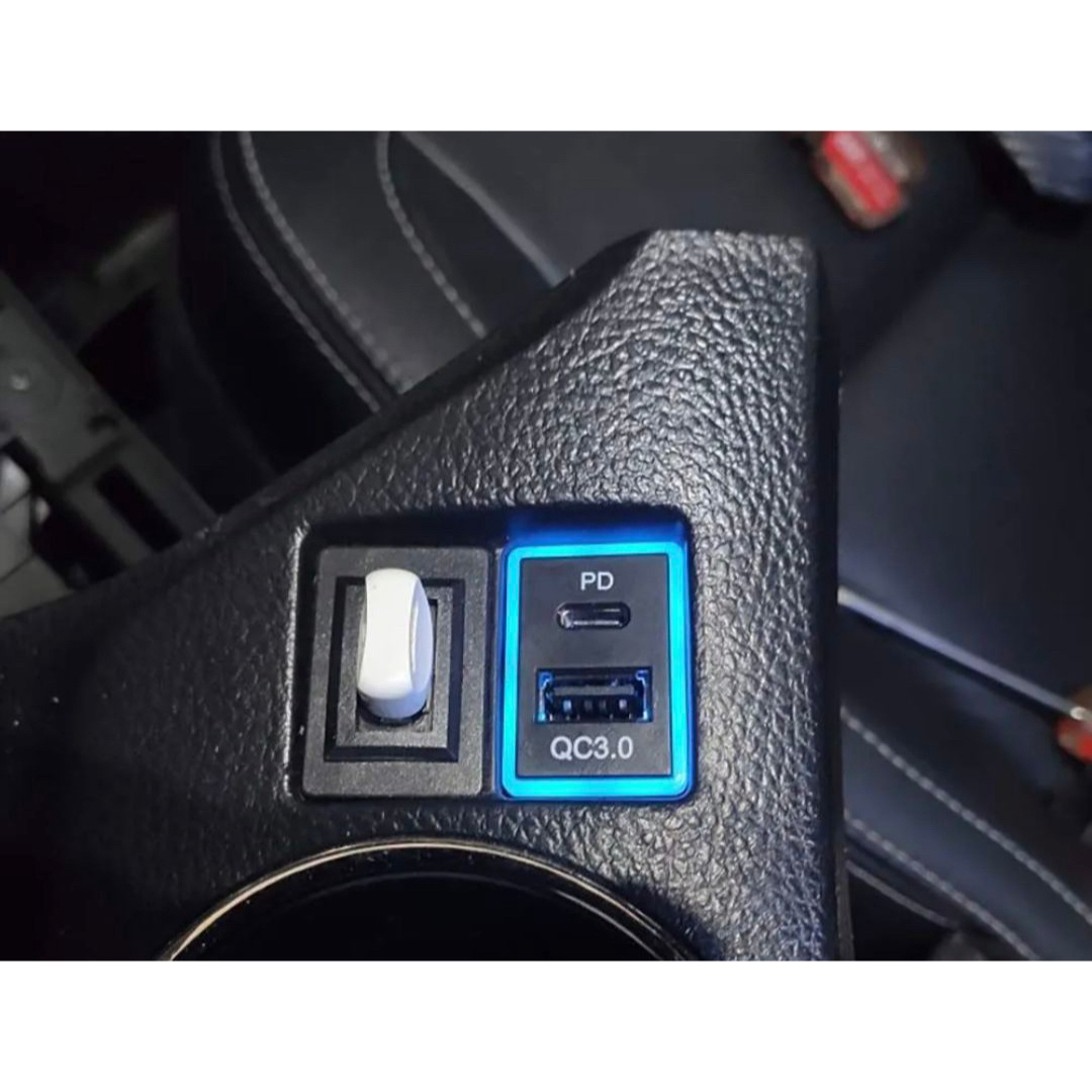 トヨタ タイプA 急速充電USBポート 2ポート Type-C/USB ブルー 自動車/バイクの自動車(汎用パーツ)の商品写真