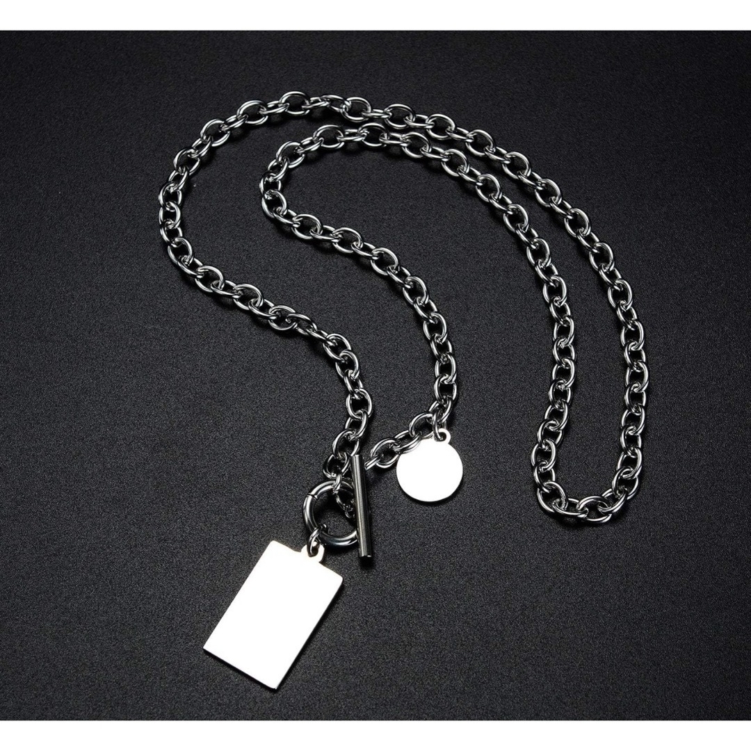 シルバー チタン 円型 プレートペンダント シンプルファッション ネックレス レディースのアクセサリー(ネックレス)の商品写真
