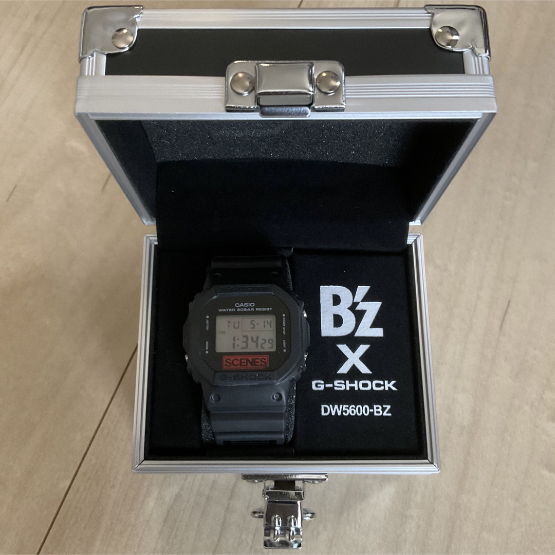 G-SHOCK(ジーショック)のB’z 30周年 G-SHOCK DW5600-BZ 美品 メンズの時計(腕時計(デジタル))の商品写真