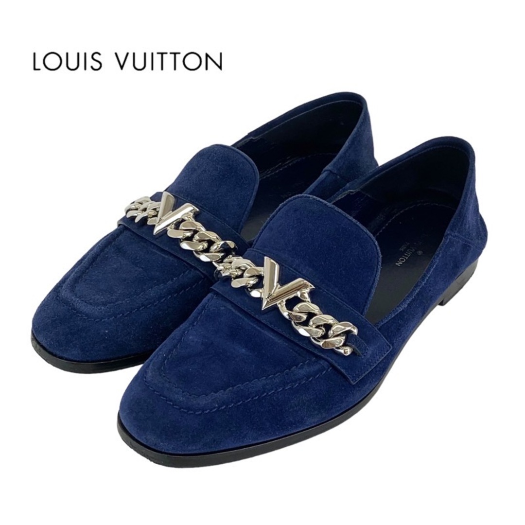 LOUIS VUITTON(ルイヴィトン)のルイヴィトン LOUIS VUITTON ローファー 革靴 靴 シューズ スエード ネイビー シルバー フラットシューズ チェーン V金具 レディースの靴/シューズ(ローファー/革靴)の商品写真