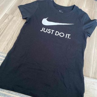 NIKE Tシャツ