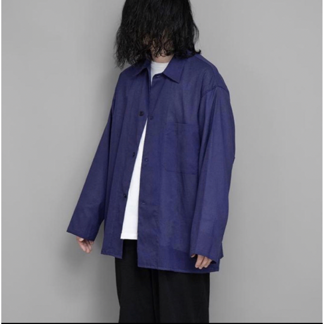 COMOLI(コモリ)のcomoli 23SS 1 空紡オックスシャツジャケット NAVY ベタシャン メンズのトップス(シャツ)の商品写真