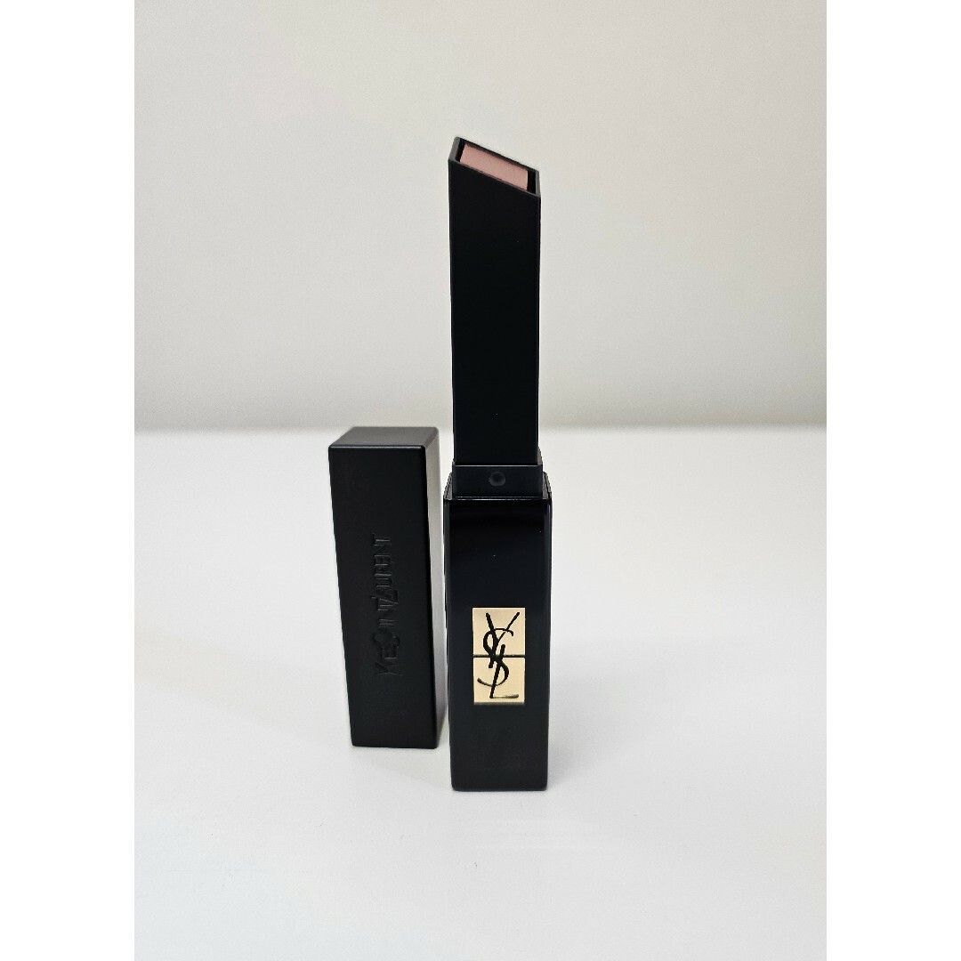 Yves Saint Laurent Beaute(イヴサンローランボーテ)の未使用！YSL イヴ・サンローラン　ルージュピュールクチュール　ベルベット317 コスメ/美容のベースメイク/化粧品(口紅)の商品写真