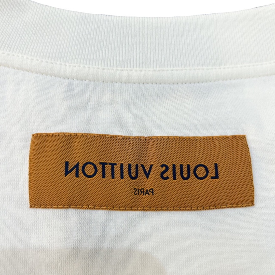 LOUIS VUITTON(ルイヴィトン)の　ルイ・ヴィトン LOUIS VUITTON プリンテッドコットンTシャツ　LVロゴグラフィック　Tシャツ　23AW 1ABXR5 ホワイト/ブラック コットン メンズ 半袖Ｔシャツ メンズのトップス(Tシャツ/カットソー(半袖/袖なし))の商品写真