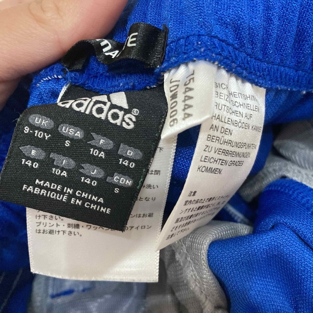 adidas(アディダス)のアディダス　セットアップ　ジャージ　140 キッズ/ベビー/マタニティのキッズ服男の子用(90cm~)(その他)の商品写真