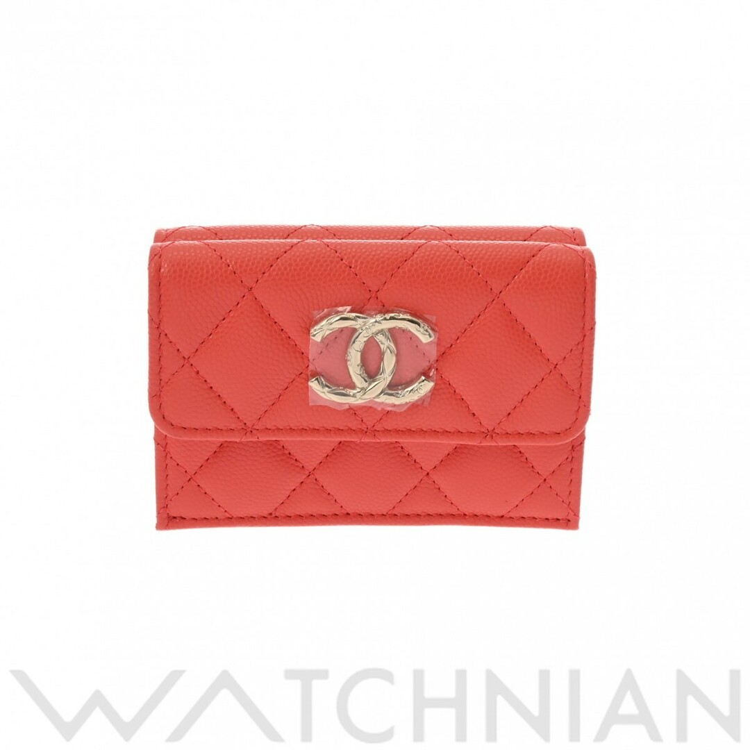 CHANEL(シャネル)の新品 シャネル CHANEL AP3973 ランダム品番 レディース 三つ折り財布 朱色系 /シルバー金具 グレインドカーフスキン レディースのファッション小物(財布)の商品写真