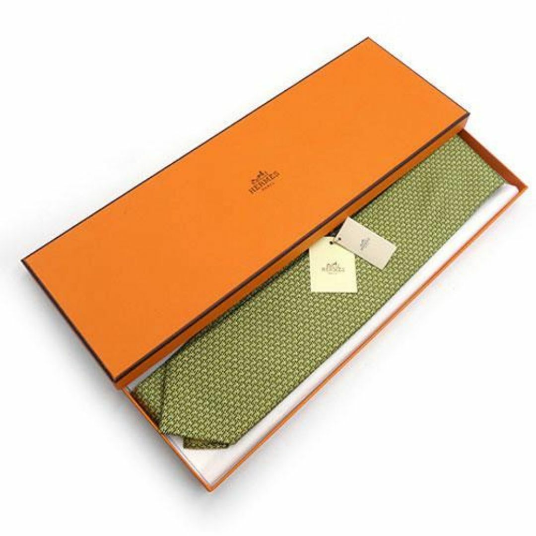 Hermes(エルメス)の未使用 エルメス ブランド ネクタイ HERMES シルク レギュラータイ プリント 緑 グリーン メンズ 605806T OJ10388 メンズのファッション小物(ネクタイ)の商品写真