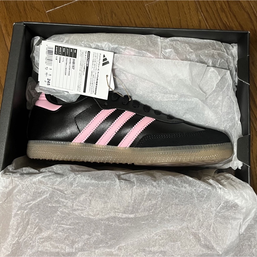 adidas(アディダス)の【新品未使用】adidas samba 24.5センチ　サンバ レディースの靴/シューズ(スニーカー)の商品写真