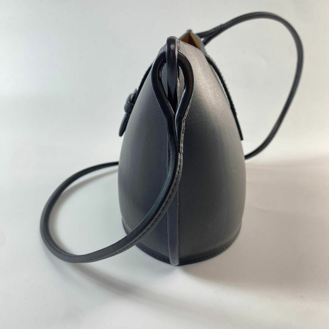 LOEWE(ロエベ)の美品 ロエベ LOEWE モールド バケットバッグ A546Z49X01 レディースのバッグ(ショルダーバッグ)の商品写真