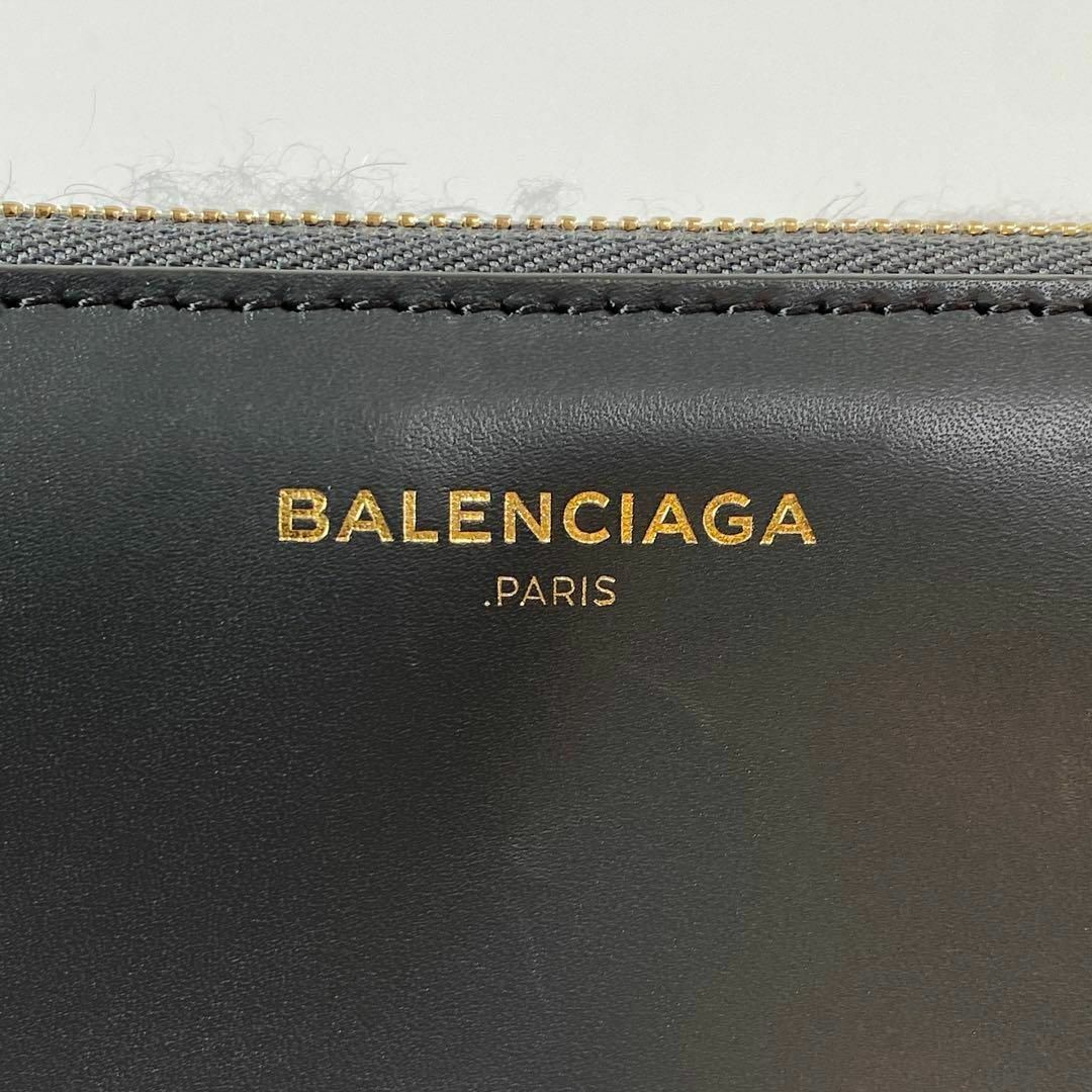 Balenciaga(バレンシアガ)の美品 バレンシアガ BALENCIAGA ファー クラッチバッグ レディースのバッグ(クラッチバッグ)の商品写真