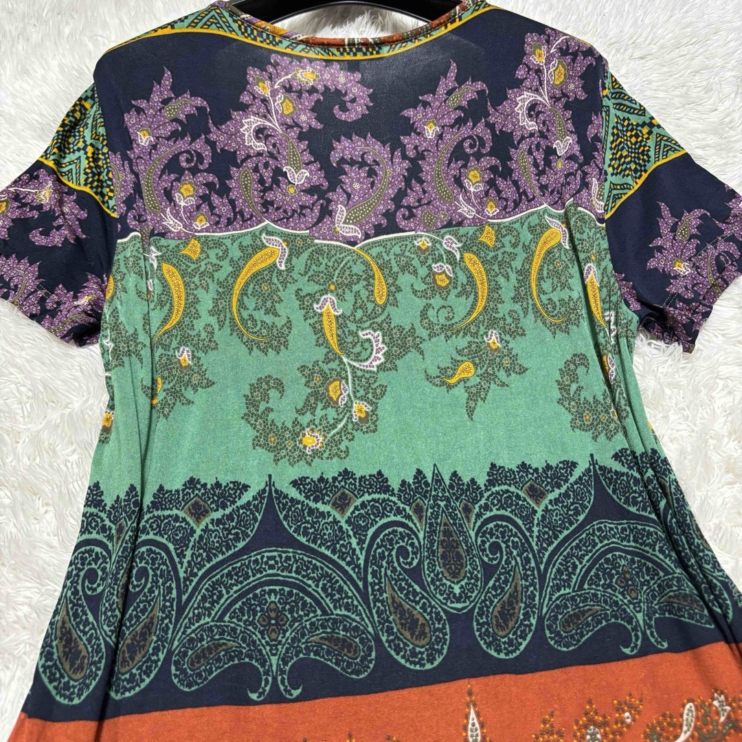 ETRO(エトロ)の大きいサイズ　ETRO ペイズリー柄チュニック　ミニワンピース　深Vネック半袖 レディースのワンピース(ミニワンピース)の商品写真