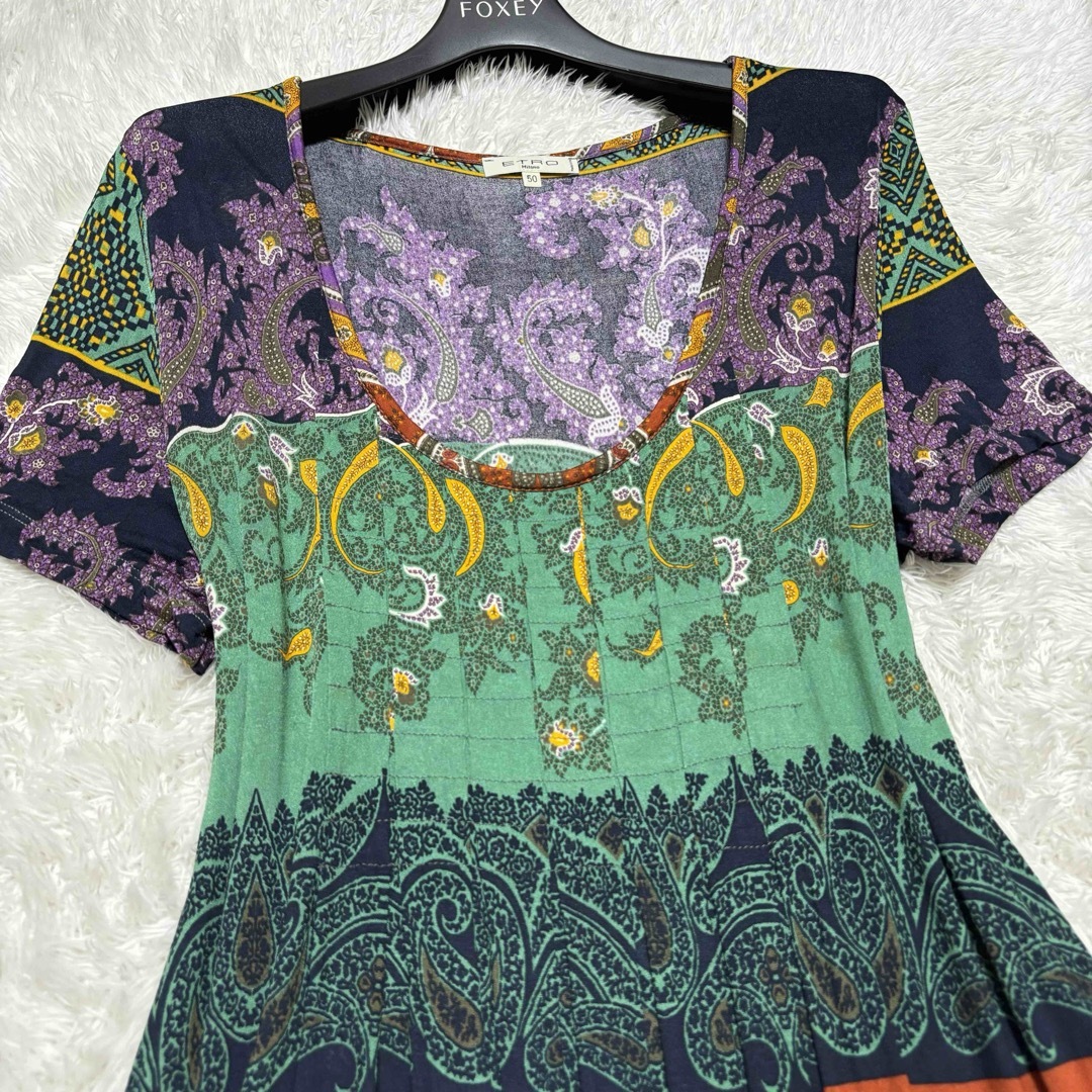 ETRO(エトロ)の大きいサイズ　ETRO ペイズリー柄チュニック　ミニワンピース　深Vネック半袖 レディースのワンピース(ミニワンピース)の商品写真