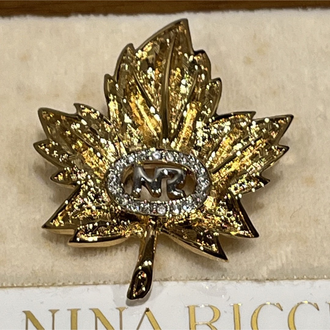 NINA RICCI(ニナリッチ)のNINA RICCI ニナリッチ　ブローチ ヴィンテージ  ゴールド　　 レディースのアクセサリー(ブローチ/コサージュ)の商品写真
