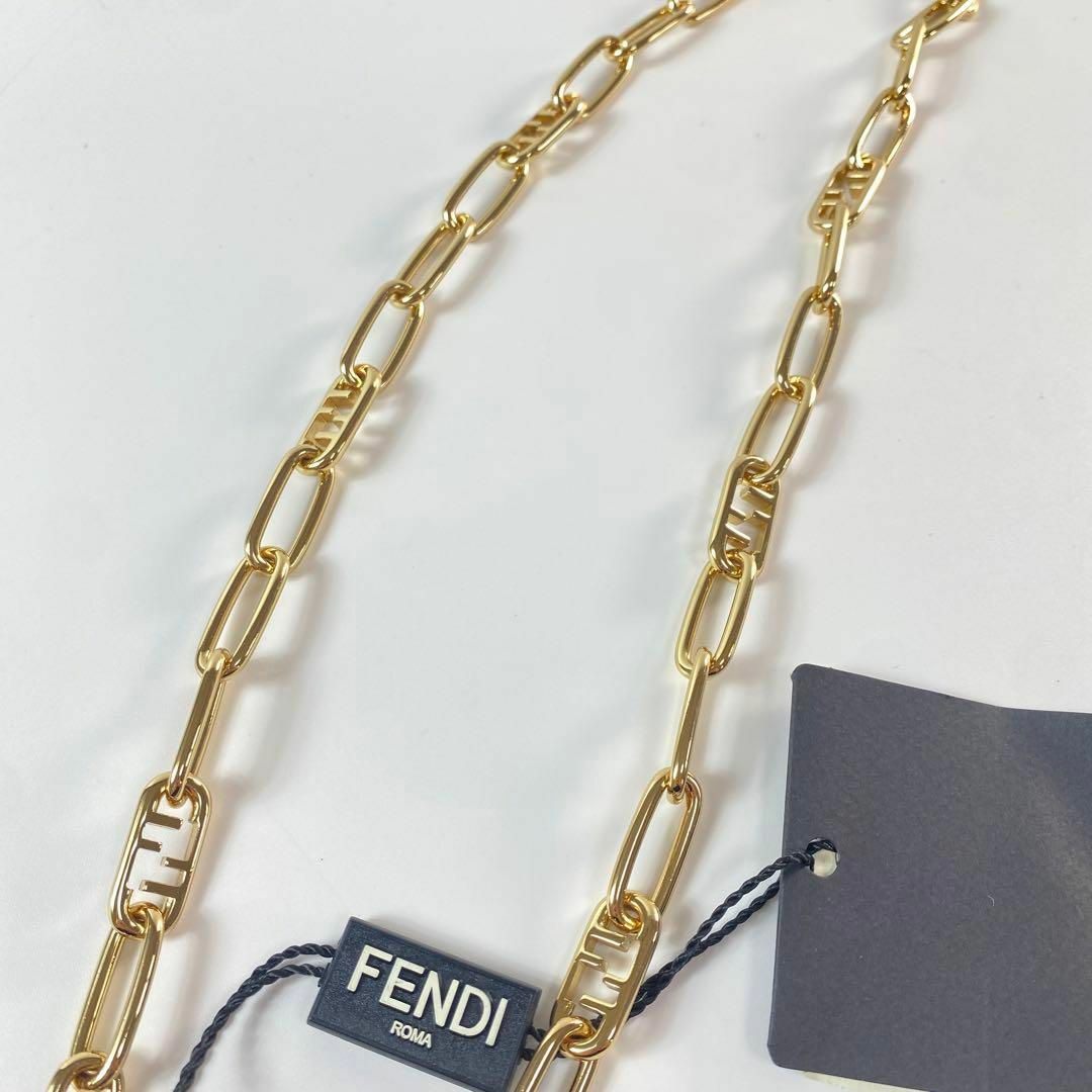 FENDI(フェンディ)の定価15万 新品 フェンディ FENDI ロゴ チェーン ショルダー ストラップ レディースのバッグ(その他)の商品写真