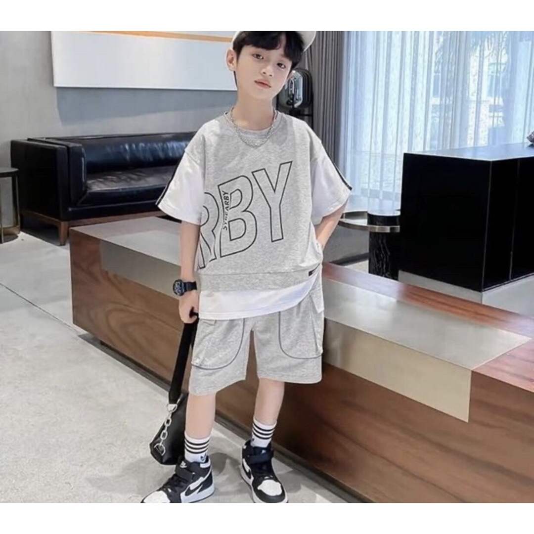 KSFA041子供服 上下セット Tシャツ+半パン 2点セット 春夏 キッズ/ベビー/マタニティのキッズ服男の子用(90cm~)(Tシャツ/カットソー)の商品写真