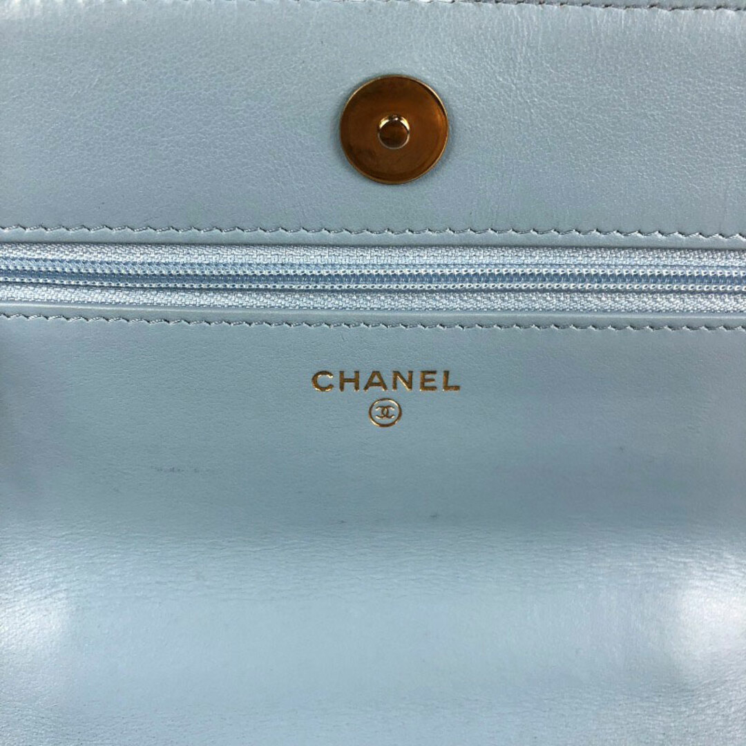 CHANEL(シャネル)の　シャネル CHANEL トップハンドル チェーンウォレット ライトブルー ゴールド金具 キャビアスキン レディース ショルダーバッグ レディースのバッグ(ショルダーバッグ)の商品写真