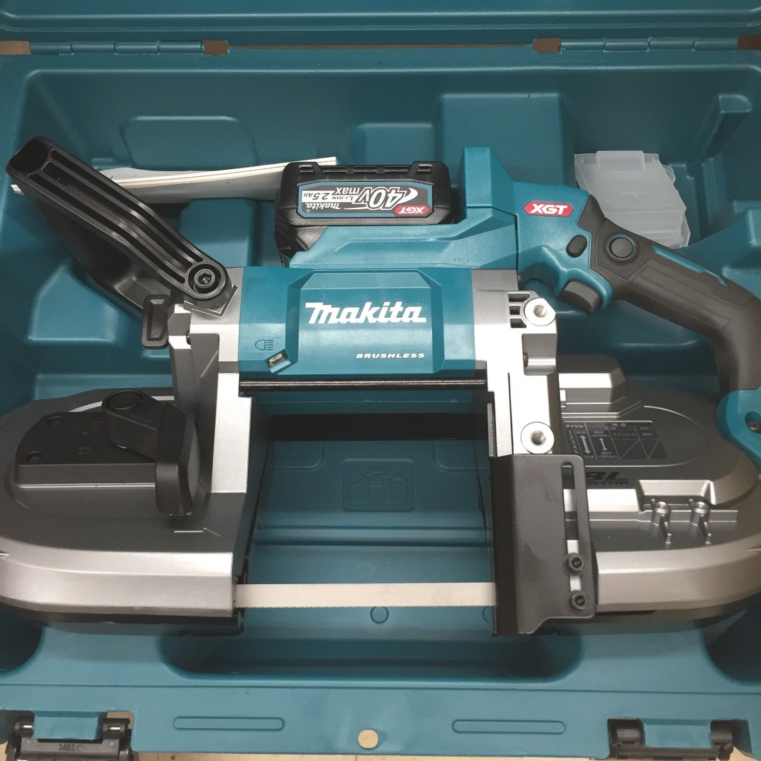 Makita(マキタ)の△△MAKITA マキタ 40Vmax 充電式ポータブルバンドソー  充電池1個付 ケース付 PB001GRDX インテリア/住まい/日用品の文房具(その他)の商品写真