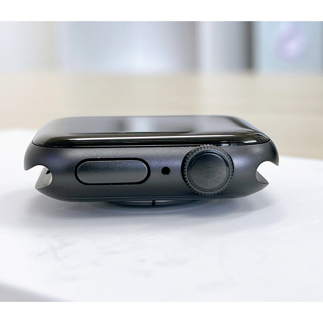Apple(アップル)のApple Watch Series5 40mm スマホ/家電/カメラのスマホ/家電/カメラ その他(その他)の商品写真