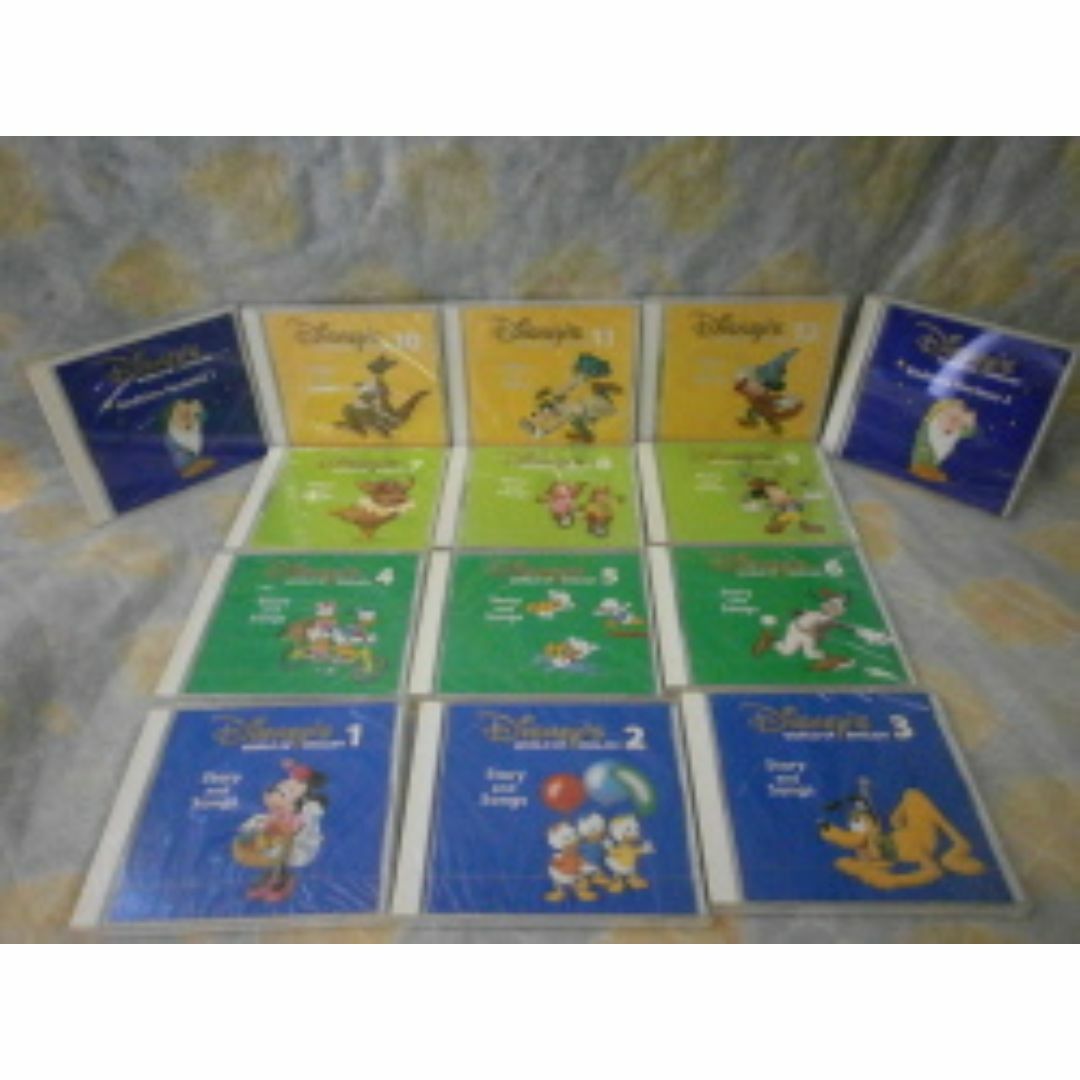 Disney(ディズニー)のDWE 「Story　and　Songs」CD14枚　2冊子あり！ キッズ/ベビー/マタニティのおもちゃ(知育玩具)の商品写真