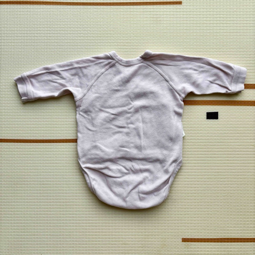 UNIQLO(ユニクロ)のユニクロ UNIQLO ボディスーツ(長袖・前開き) 60cm ピンク キッズ/ベビー/マタニティのベビー服(~85cm)(肌着/下着)の商品写真