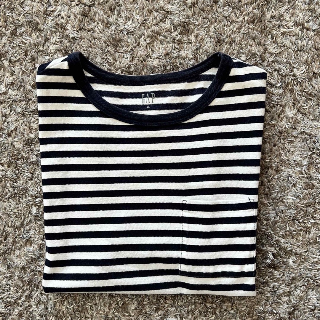 GAP(ギャップ)の最終値下げ★GAP★150★コットンTシャツボーダーネイビー キッズ/ベビー/マタニティのキッズ服男の子用(90cm~)(Tシャツ/カットソー)の商品写真