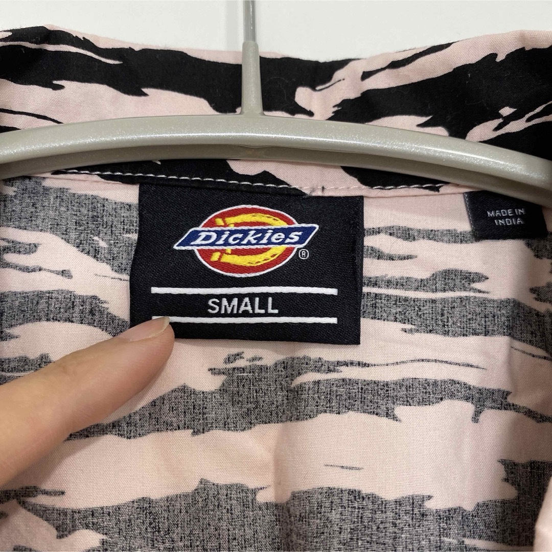 Dickies(ディッキーズ)のDickies ディッキーズ レディース ワークシャツ ワンピース ゼブラ 黒 レディースのワンピース(ひざ丈ワンピース)の商品写真