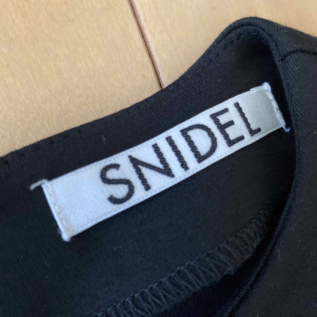 SNIDEL(スナイデル)のsnidel ワンピース レディースのワンピース(ひざ丈ワンピース)の商品写真