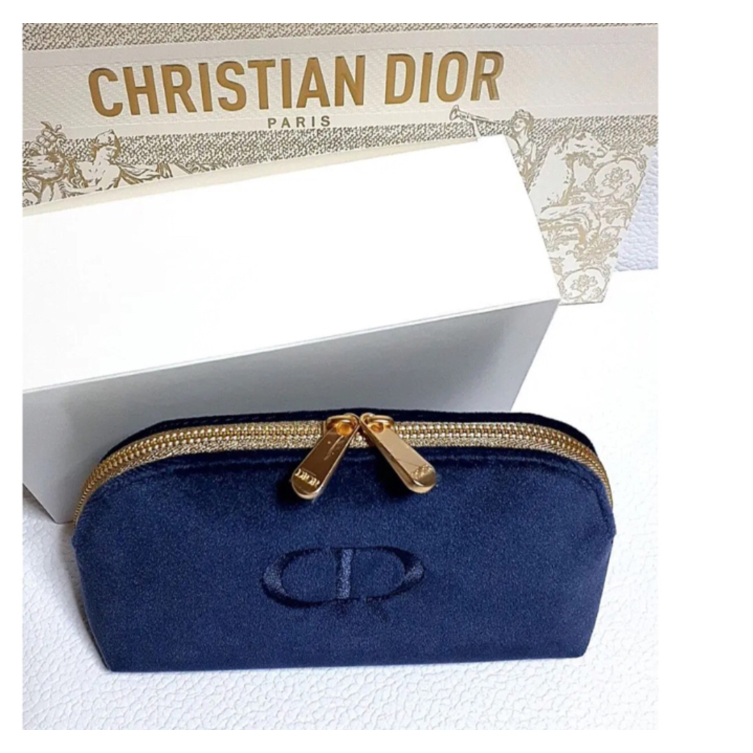 Christian Dior(クリスチャンディオール)の新品　限定非売品Diorポーチ ネイビー ベロア ホリデー レディースのファッション小物(ポーチ)の商品写真