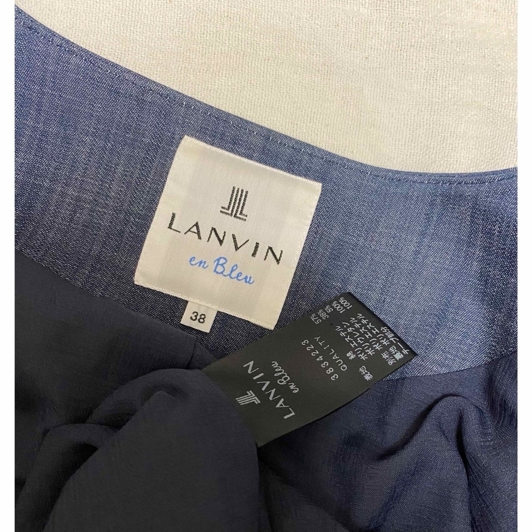 LANVIN en Bleu(ランバンオンブルー)のランバンオンブルー☆デニム調リボンジャケット(38) レディースのジャケット/アウター(ノーカラージャケット)の商品写真