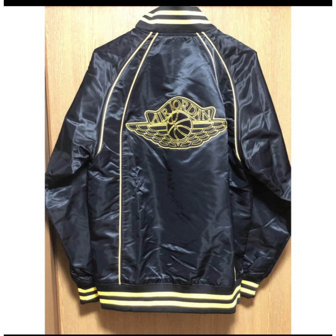 Jordan Brand（NIKE）(ジョーダン)のjordan jacket 希少 メンズのジャケット/アウター(ナイロンジャケット)の商品写真