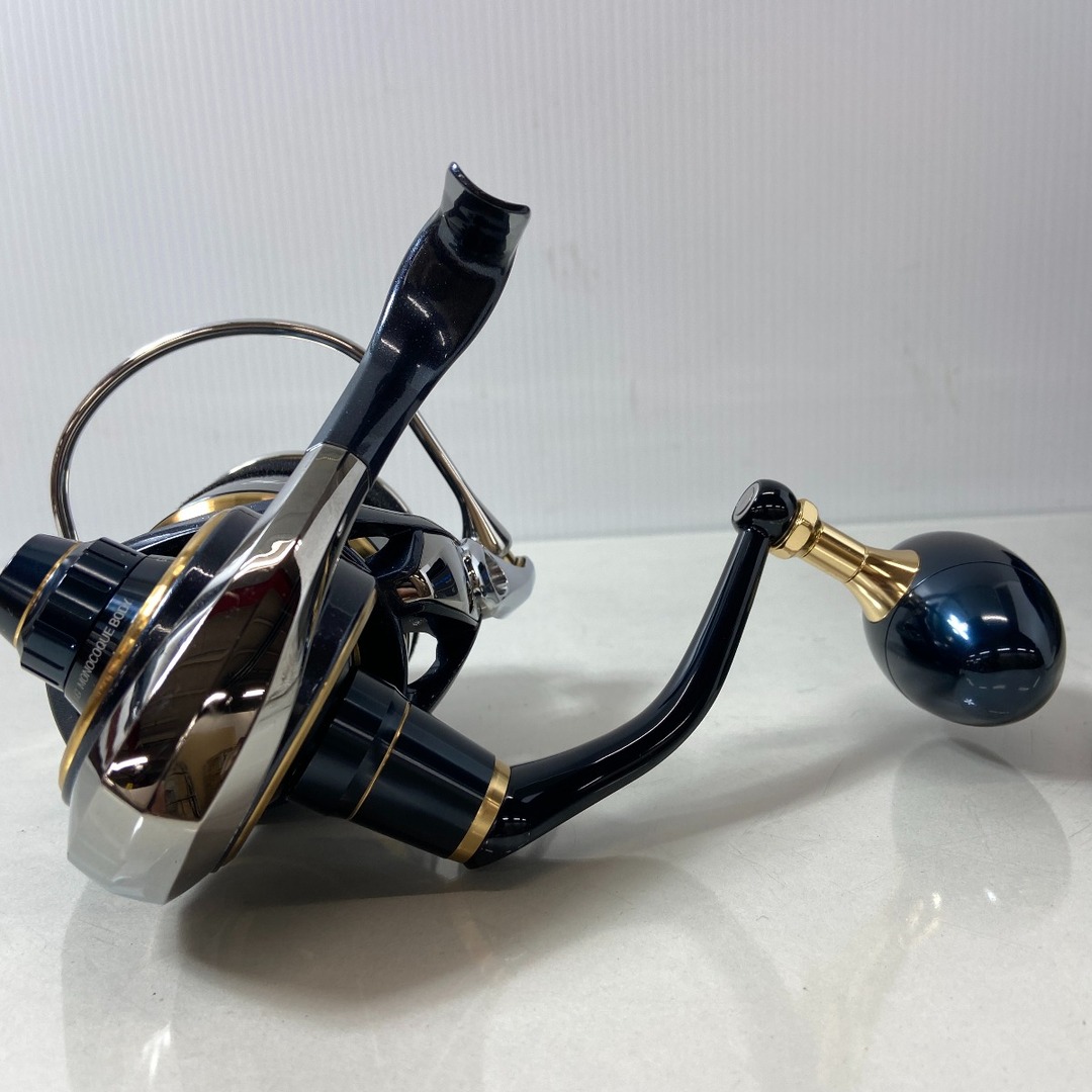 DAIWA(ダイワ)のΨΨDAIWA ダイワ スピニングリール　20ソルティガ　10000-H　箱付 00065004 スポーツ/アウトドアのフィッシング(リール)の商品写真