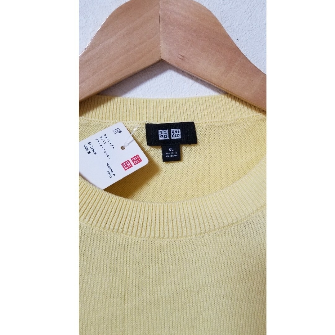 UNIQLO(ユニクロ)の新品 UNIQLO ウォッシャブルコットンクルーネックセーター イエロー メンズのトップス(ニット/セーター)の商品写真
