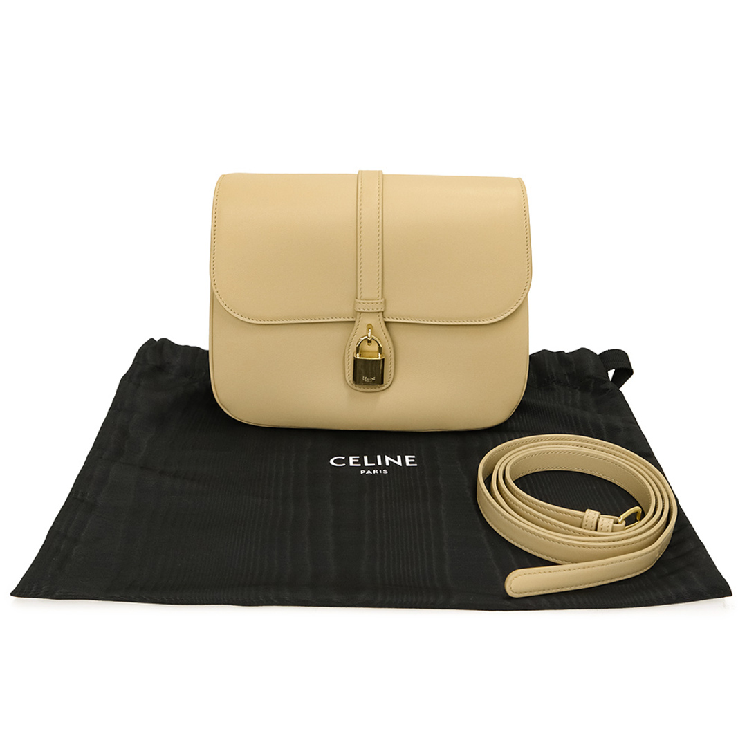 celine(セリーヌ)のセリーヌ ミディアム タブー ショルダーバッグ 斜め掛け カーフスキン レザー Nude ベージュ ゴールド金具 196583DK1 CELINE（未使用　展示品） レディースのバッグ(ショルダーバッグ)の商品写真