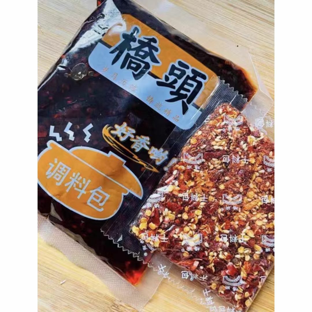 QIAOTOUシリーズ 橋頭 1袋 マオシュエワン　毛血旺調味料麻辣味 食品/飲料/酒の食品(調味料)の商品写真