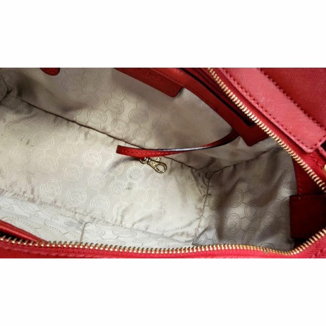 Michael Kors(マイケルコース)のMICHAEL KORS マイケルコース スタッズ レザー トートバッグ レッド レディースのバッグ(トートバッグ)の商品写真